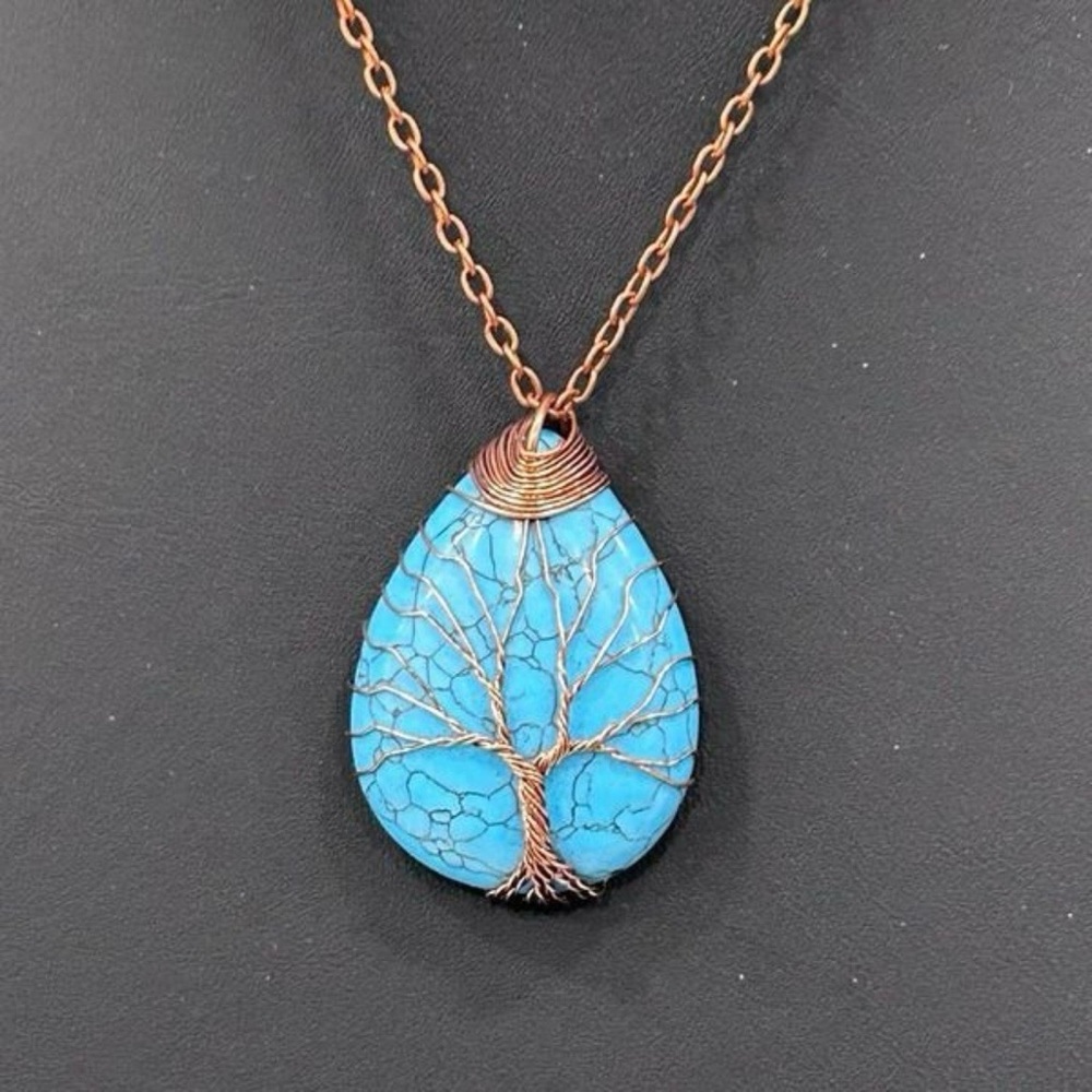Handmade Tree of Life
Pendant Necklace Unisex
18" Turquoise Copper Wire-Wrapped - Picture 6 of 8